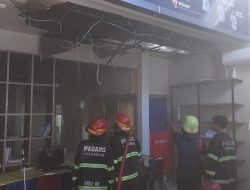Kebakaran di Kantor Pajak Padang Jalan Bagindo Aziz Chan