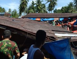 Los di Pasar Ampalu Padang Pariaman Ambruk saat Hari Pasar