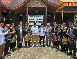 Wakil Bupati Risnaldi ‘Manjalang’ Rumah Gadang Mandeh Rubiah