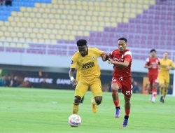 Malam Ini Semen Padang Hadapi Persija di Agus Salim; Bisa Menang?