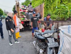 Pastikan Lingkungan Bersih, Kapolsek Senapelan Sidak TPS Jalan Kemuning Saat Subuh