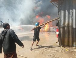 Gudang Minyak di Jalan By Pass Bukittinggi Terbakar