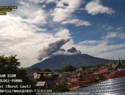 Sabtu Pagi, Gunung Marapi Kembali Erupsi