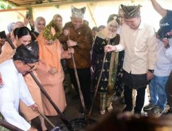 Wamen UMKM Buka Festival  Juadah di Padang Pariaman 