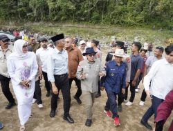 Menteri PU Tinjau Lokasi Rencana Pembangunan Sabo Dam di Tanah Datar