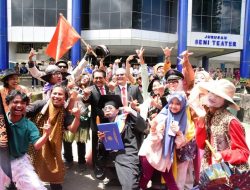 Pesan Bupati JKA untuk Sarjana; Berkelanalah, tapi Jangan Lupa Kampung