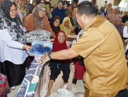 STPL Bekasi Salurkan Bantuan Atensi untuk 142 PPKS di Kota Pariaman