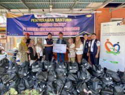 KAI Divre II Sumbar Tebar Kebaikan: Ratusan Paket Sembako Gratis Ringankan Beban Warga Solok!