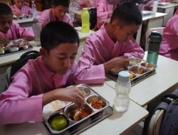 Program Makan Bergizi Gratis Disambut Meriah di SMPN 8 Padang, Begini Kata Wali Kota