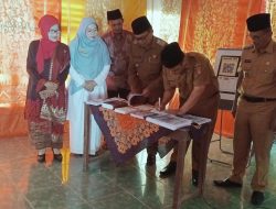 Gesan Al Baihaqi,  Murid SD 06 Lasi Mudo  Agam Jadi Penulis Terbaik Pada Launching Buku Digital Karya Murid.