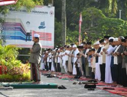 Pererat Ukhuwah, PT Semen Padang Ajak Warga Salat Idul Adha di Plaza Kantor Pusat