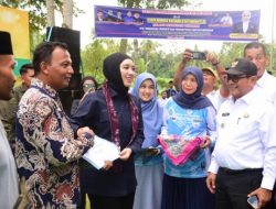 Cindy Bantu 39 Kelompok Tani di Padang Pariaman