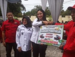 475 Keltan di Dharmasraya Dapat Bantuan Dari H. Alex Indra Lukman