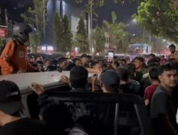 Diduga Akibat Pelecehan, Tabrakan Beruntun Libatkan Taksi Online dan Motor di Pekanbaru