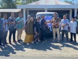 Kejutan Manis dari BRI Simpang Empat: Mobil Pick Up Diantar Langsung ke Rumah Pemenang Undian Simpedes di Pasbar!