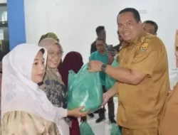 Wako Yota Balad Serahkan Bantuan Bibit ke 12 KWT, Dorong Hilirisasi Pangan Lokal