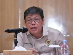Karhutla 2025: 956 Personel Lawan Api di Sumatera, Alex Lukman Desak Tambahan Helikopter
