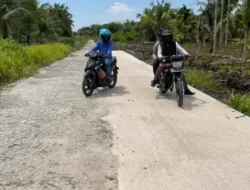 Pembangunan Jalan Tengku Ibrahim Desa Kayu Ara Diduga Tak Sesuai Spek