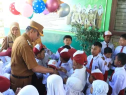 Wawako Lakukan Monitoring Hari Pertama Sekolah