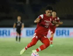 Hari Ini Pemain Baru Semen Padang FC Ripal Wahyudi Merapat 