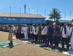 Ratusan Jemaah Shalat Istisqa di Lapangan Merdeka Kota Solok