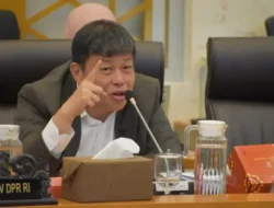 Alex Indra Lukman Minta SOP Pemadaman Karhutla Utamakan Keselamatan Petugas dan Masyarakat