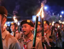Sambut 17 Agustus, Sekolah dan Ormas di Meranti Ikuti Pawai Obor