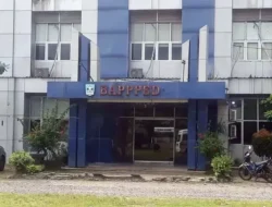 Potret Kantor Legislatif dan Eksekutif yang tak Terurus