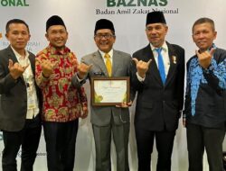 Bupati John Kenedy Azis  Raih Baznas Award 2025