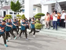 ASN Pemko Pariaman Ikuti Lomba Gerak Jalan Antar OPD