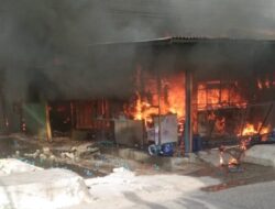 Kebakaran di Lubuk Begalung, Puluhan Rumah Petak dan Kos-kosan Hangus