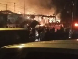 Pasar Silungkang Terbakar, 10 Kios Hangus