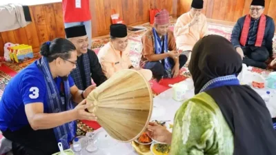 Pemkab Tanah Datar Jamu Makan Randang Rombongan  International Chefs