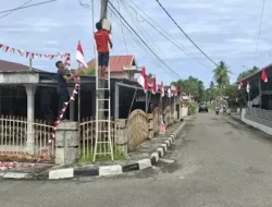 Pemuda Rawang Pariaman Meriahkan HUT RI dengan 1.000 Bendera