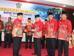Silaturrahim Pesiunan Tigo Luhak Sarana Memperkokoh Persatuan