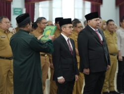 Lantik Pejabat Eselon II, Gubernur Mahyeldi Tekankan Integritas dan Profesionalisme