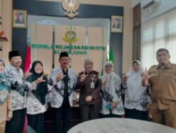 Pengurus PGRI Audiensi dengan Kajari Sijunjung, Bahas Perlindungan Hukum bagi Guru