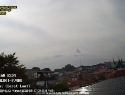 Gunung Marapi Kemarin Malam Erupsi