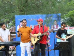 Pemko Pariaman Gelar Merajut Senja di Pantai Kata