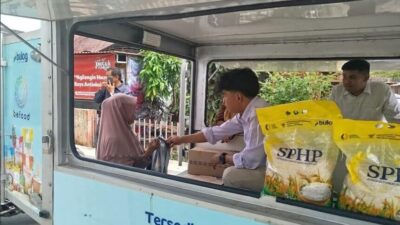 Tekan Inflasi di Bukittinggi, Bulog Gelar Gerakan Pangan Murah di Sejumlah Lokasi 