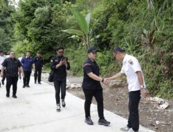 M. Iqra Chissa Putra Tinjau Perkembangan Pembangunan Infrastruktur