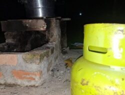 Gas Melon di Selatpanjang Putus, Warga Kembali Masak Pakai Kayu