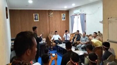 Ratusan Warga Mentawai Gelar Aksi Unjuk Rasa, Ini Pemicunya