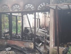 Ditinggal ke Pasar, Satu Rumah di Dharmasraya Dilalap Api