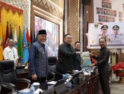 Fraksi-fraksi Kritisi RAPBD Sumbar Tahun 2026