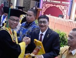 Dukung Kemajuan Pendidikan, Hendrajoni Terima Penghargaan UNP