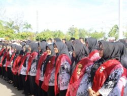 Walikota Lepas Kontingen PGRI Kota Pariaman Menuju Porsenijar