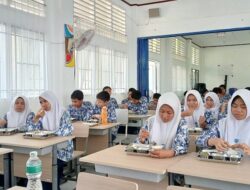 MBG di SMP 13 Padang, Bantu Ekonomi Siswa 