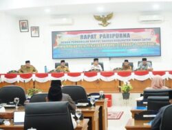 8 Fraksi DPRD Tanah Datar Tanggapi Tiga Ranperda yang Diusulkan Pemkab