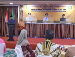 Dilepas Bupati dan Wabup, Bambang Suprianto Purnatugas
